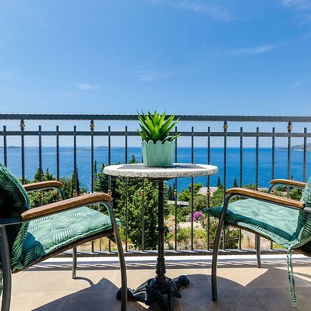 King Suite Mlini Exterior photo